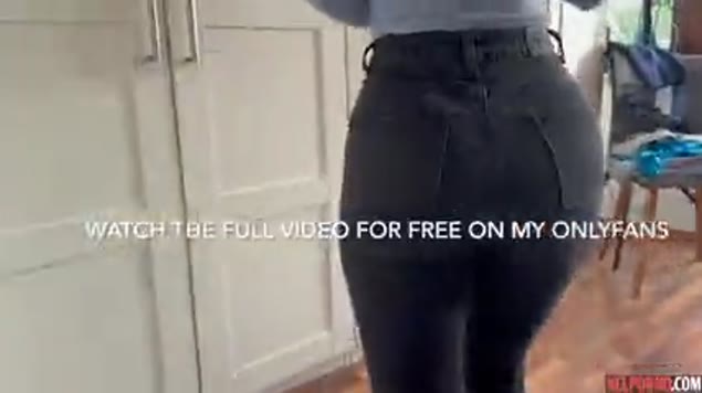 Babe with a big ass gets fucked doggystyle seductively