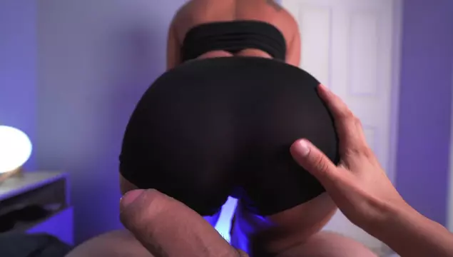Big Ass Stepdaughter Fucks Stepdad After He Fights with Stepmom