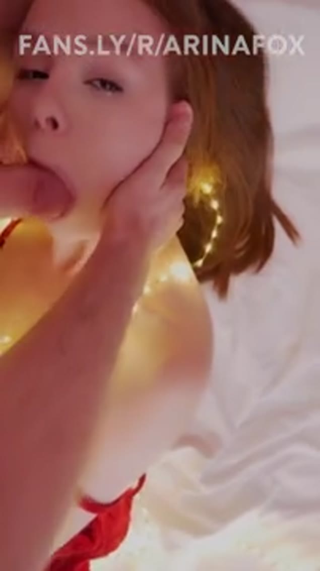 Little Sister Gave Her Brother a Hot Blowjob for Christmas
