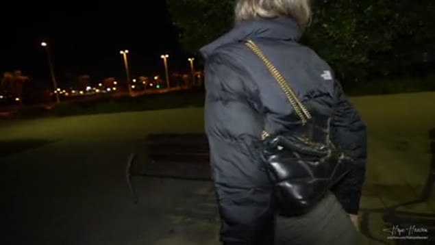 Met a Guy from Tinder and Agreed to Public Sex